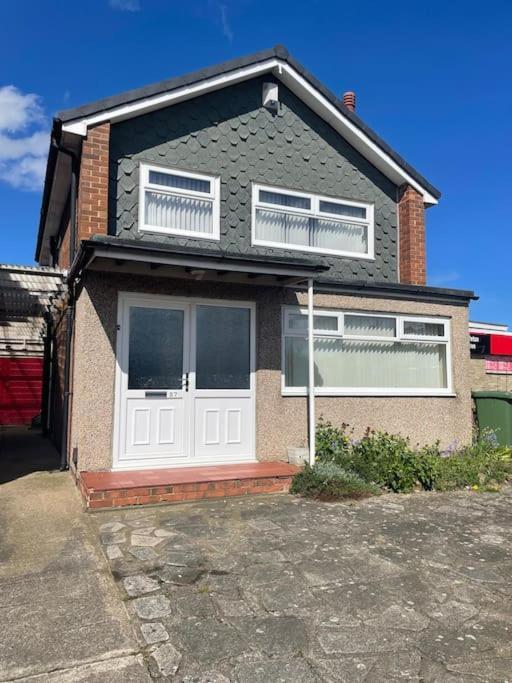 Leeval Detached House Parking * Stockton-on-Tees