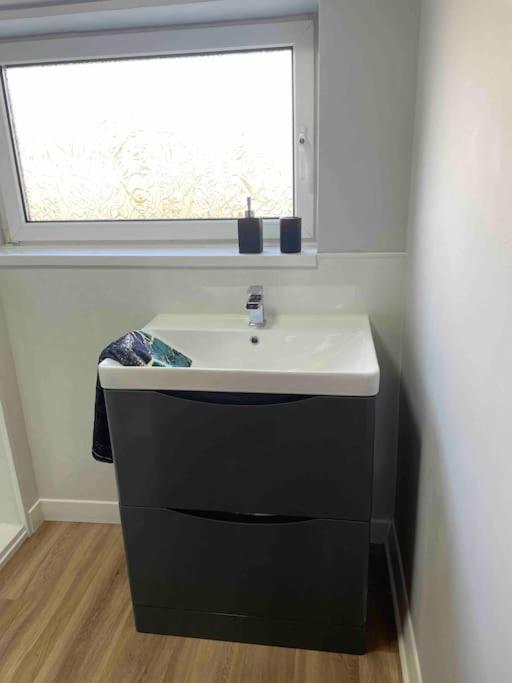 Leeval Detached House Parking Holiday home *