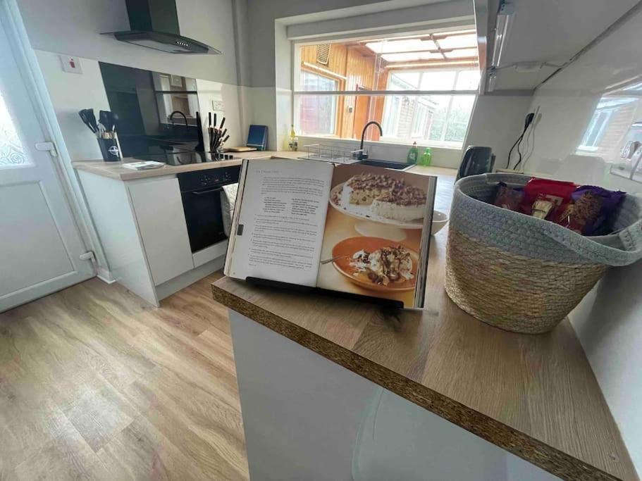 Leeval Detached House Parking Holiday home